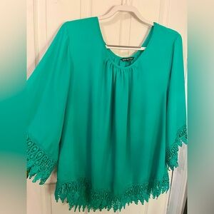Unique Spectrum Green Lace Trim Top